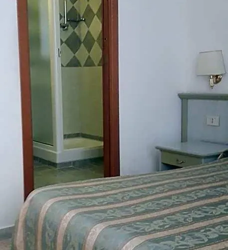 Konukevi Gioia 4*